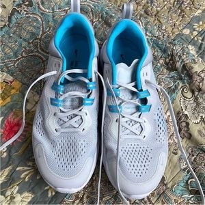 Nike React Sneakers 9.5 women’s